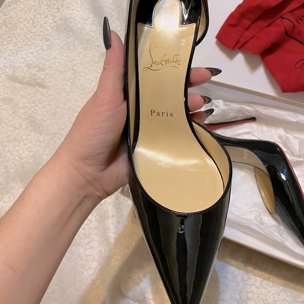 Louboutin’s Iriza D’orsay